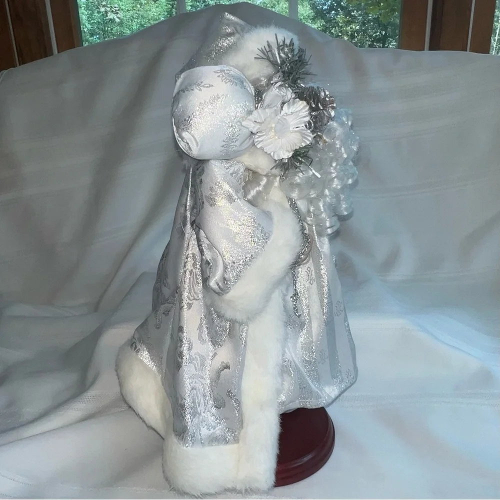 Santa Figurine Father‎ Christmas Winter White EUC
